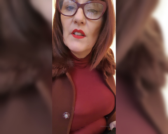 Miss B aka missb52s OnlyFans - 02-05-2021 - Caught sniffing your step mothers dirty washing You little pervert