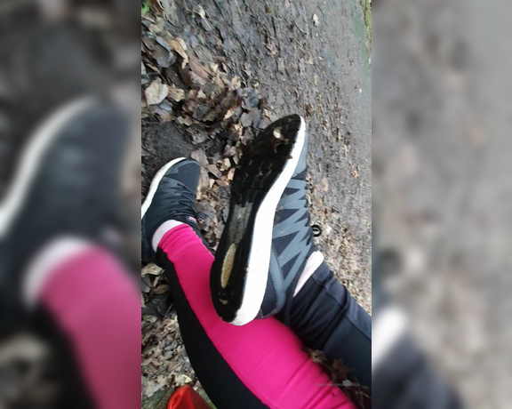 Miss B aka missb52s OnlyFans - 01-25-2020 - Getting the perfect spot for you to clean my trainers