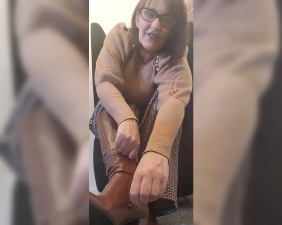 Miss B aka missb52s OnlyFans - 04-15-2023 - Last day in boots