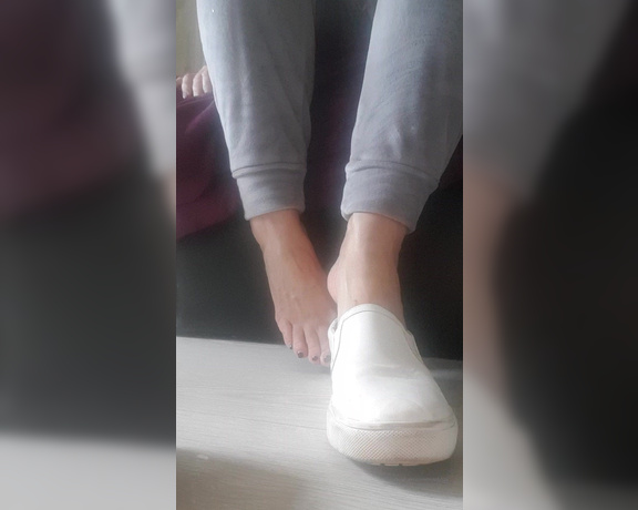 Miss B aka missb52s OnlyFans - 12-19-2019 - Enjoy my sweaty feet In silence foot slaves