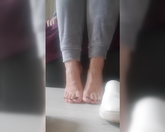 Miss B aka missb52s OnlyFans - 12-19-2019 - Enjoy my sweaty feet In silence foot slaves