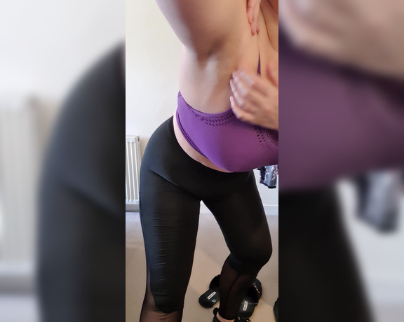 Miss B aka missb52s OnlyFans - 04-29-2021 - Worship my sweaty body