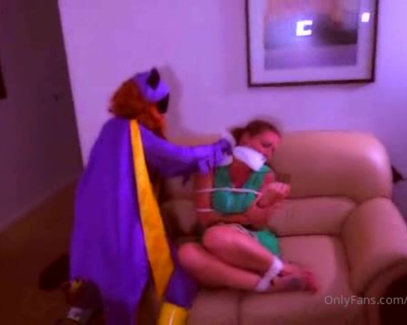 Miss Pandora aka misspandora OnlyFans - 05-12-2021 - Cute ll exclusive clip for you all here! I play Batgirl, and Fayth on Fire is