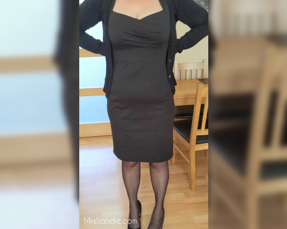 Mrs Sandie aka mrssandie OnlyFans - 10-11-2019 - I know you like seeing me in my work outfits, so heres one about 5 mins