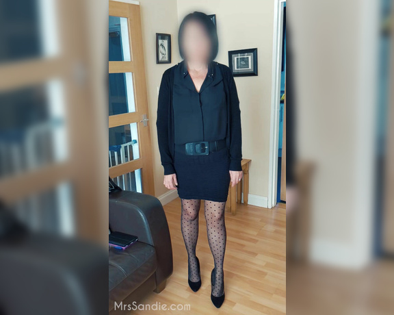 Mrs Sandie aka mrssandie OnlyFans - 10-30-2019 - Comments on these tights