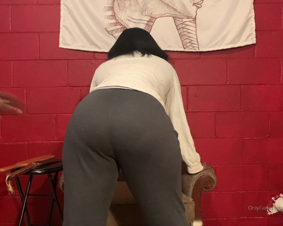 Pharaoh Spanks aka pharaohspanks OnlyFans - 11-28-2019 - The live feed didnt work but we still shot the video! Sha got 53 licks for