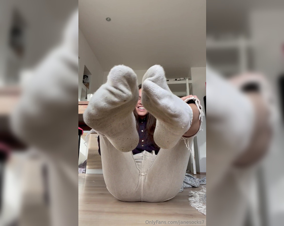 JaneSocks aka janesocks7 OnlyFans - 04-24-2024 - very very very dirty socks, so if you can’t handle it, you’ll have to collected pieces