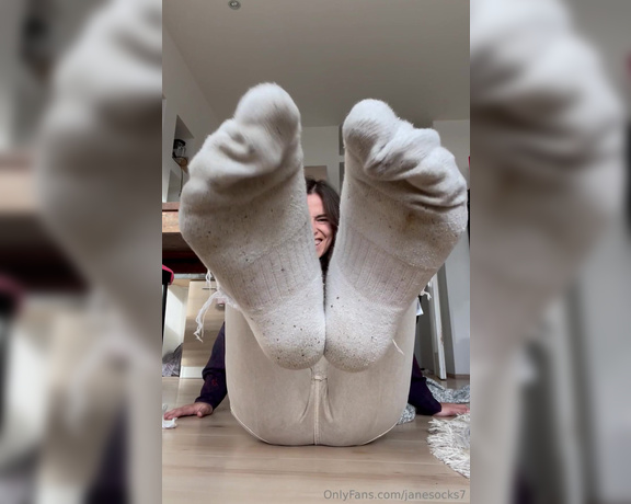 JaneSocks aka janesocks7 OnlyFans - 04-24-2024 - very very very dirty socks, so if you can’t handle it, you’ll have to collected pieces