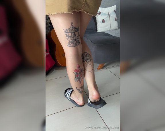 Mes Petits Pieds aka mpetitspieds OnlyFans - 05-29-2024 - Video 52145