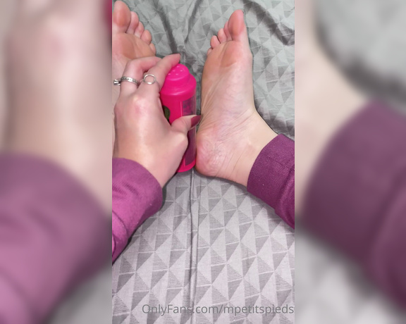 Mes Petits Pieds aka mpetitspieds OnlyFans - 05-28-2023 - Video 539493