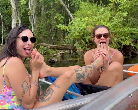 Super Soles aka super_soles OnlyFans - 07-22-2024 - Here is a short clip I filmed while @ashleylottsxo @hang10toess and I were out on a