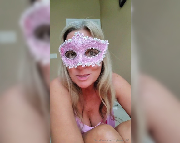 Tylergirl20 aka tylergirl20 OnlyFans - 02-24-2024 - Candid with Tyler