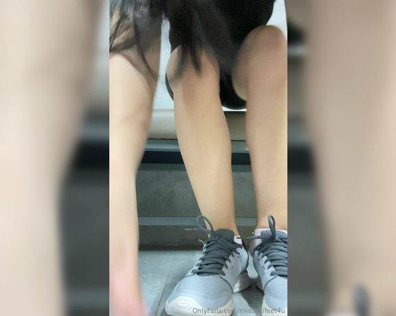 Mia Ly aka miasexifeet4u OnlyFans - 01-11-2024 - Undressing for you