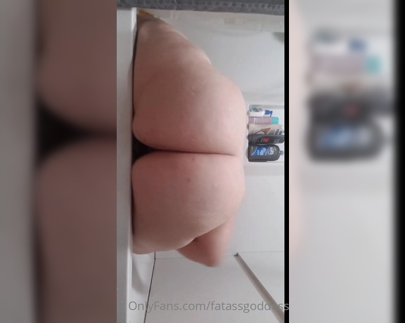 Fat Ass Goddess aka fatassgoddess OnlyFans - 07-22-2020 - Tip me if you think I should make more videos with my first dildo I