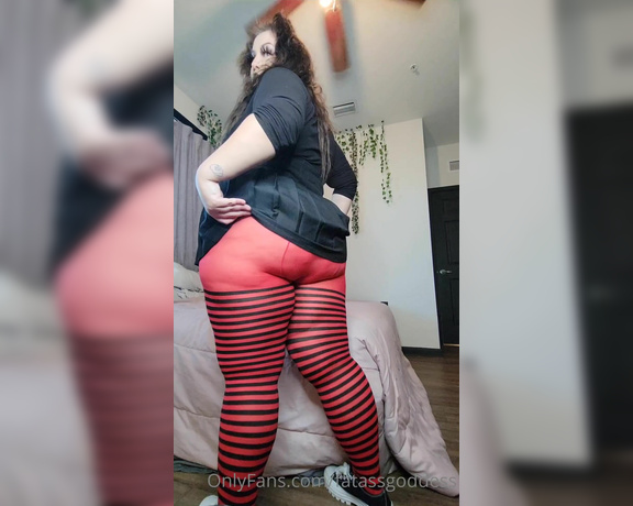 Fat Ass Goddess aka fatassgoddess OnlyFans - 10-17-2022 - Would you fuck Mavis