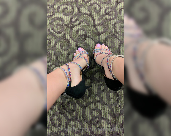 Sweetfeet2018 aka Sweetfeetfans OnlyFans - Went back to get them Also…I’m planning on taking you guys shoe shopping with me Is that someth 2