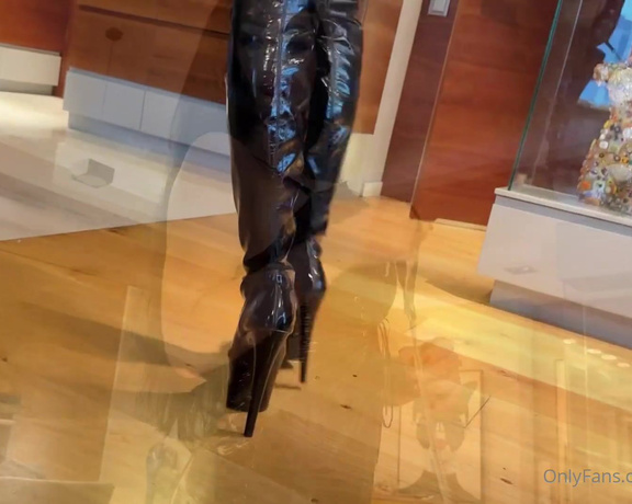 Evil Woman aka Evilwoman OnlyFans - Boots worship, facesitting and being on a leash POV
