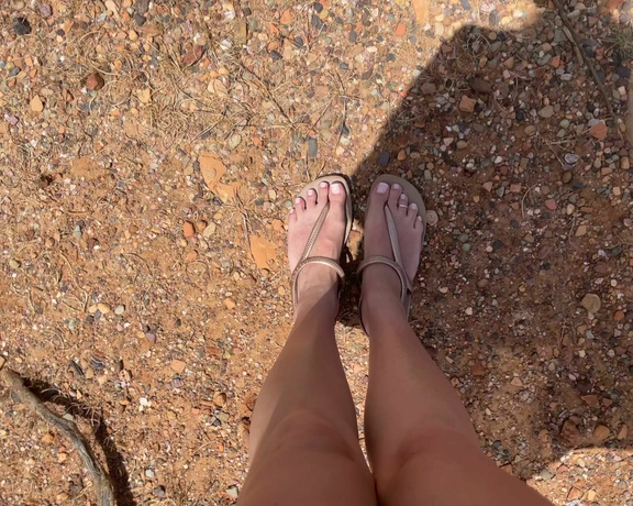 The Queen of Sole aka Missesdiscreets OnlyFans - Such a beautiful day to show off My beautiful feet Isn’t the water PERFECT! 5