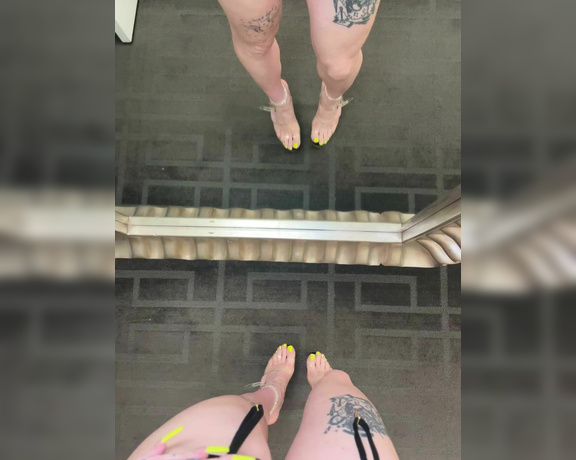 Fendi Feet aka Goddessfendi OnlyFans - Somebody was lucky tonight!