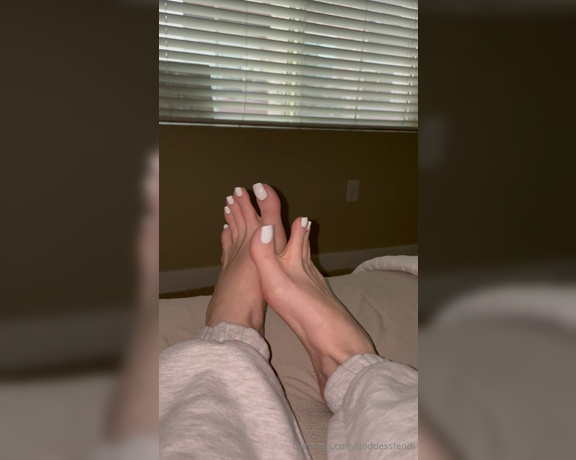 Fendi Feet aka Goddessfendi OnlyFans - Waking up to these beautiful white toes makes my heart happy drop a tip if they make your heart