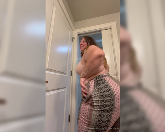 Fat Ass Goddess aka fatassgoddess OnlyFans - 04-28-2024 - Video 338733