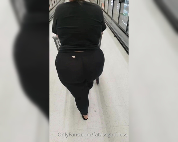 Fat Ass Goddess aka fatassgoddess OnlyFans - 07-27-2020 - Who would wanna see a video of me ripping these pants off