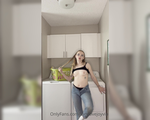 Lucy Lovejoy aka lucylovejoyvip OnlyFans - 09-27-2021 - You run into the mean girl in the laundry room in the middle of the night