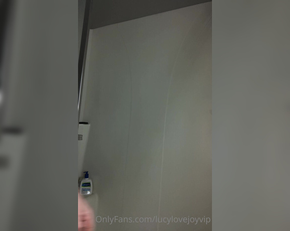 Lucy Lovejoy aka lucylovejoyvip OnlyFans - 04-17-2021 - full length shower and pussy play video