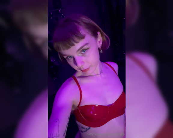 Lucy Lovejoy aka lucylovejoyvip OnlyFans - 03-06-2024 - Showing off in my red latex bikini