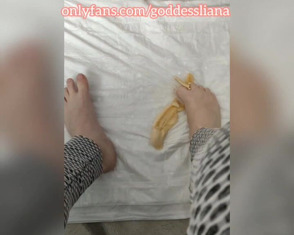 Sahibe Liana aka goddessliana OnlyFans - 03-21-2023 - Romanyadan gelen ezik kpek seni de byle ezmek istiyorum @goddessliana