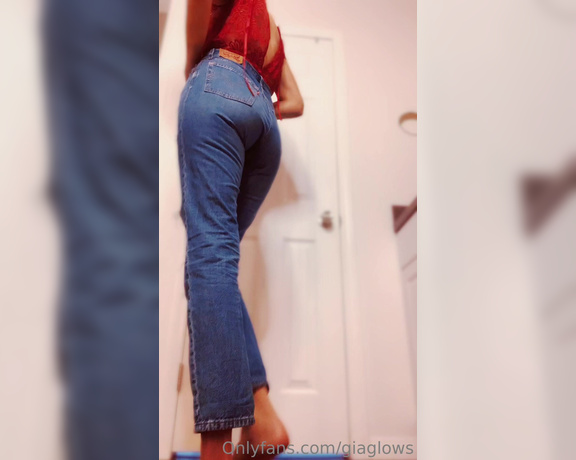 Gia Hottest aka giaglows OnlyFans - 01-13-2023 - I’m a jeans girl Some times I wear panties, sometimes I don’t And watch my slip