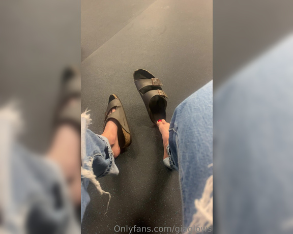 Gia Hottest aka giaglows OnlyFans - 05-09-2023 - Birky public play! This is at a gym I saw some of the patrons get a