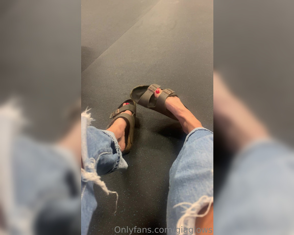 Gia Hottest aka giaglows OnlyFans - 05-09-2023 - Birky public play! This is at a gym I saw some of the patrons get a