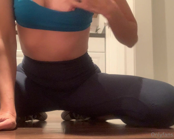 Gia Hottest aka giaglows OnlyFans - 09-07-2023 - Do you dream of tasting me after a sweaty workout