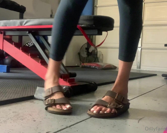 Gia Hottest aka giaglows OnlyFans - 04-17-2023 - Birky play in between sets during my sweaty lifting sesh