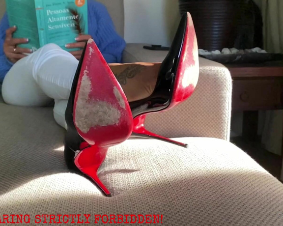 Malivisia aka malivisia OnlyFans - 09-02-2021 - Louboutin Sokate in the sunshine …