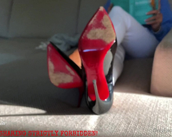 Malivisia aka malivisia OnlyFans - 09-02-2021 - Louboutin Sokate in the sunshine …