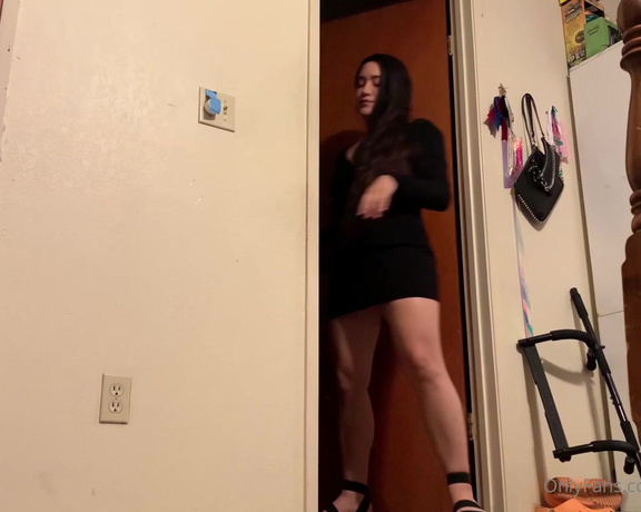 Celest ASMR aka celest_asmr OnlyFans - 12-16-2020 - A little Giantess Tease for you  I do full Customs so if you guys are