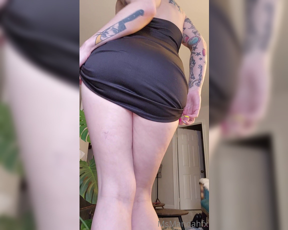 MsManda aka msmandahfx OnlyFans - This little black dress was made to be lifted up Now Worship my perfect ass in it 152830