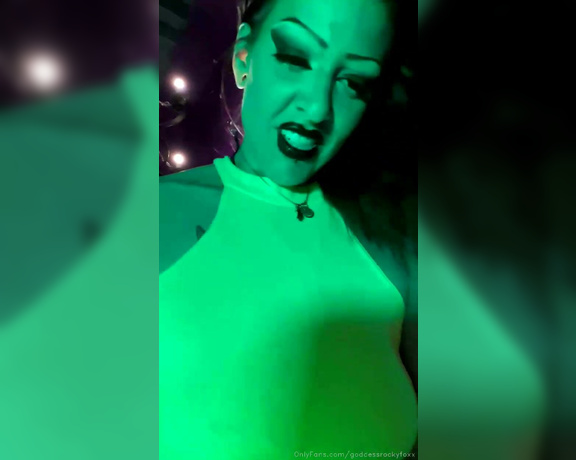 Rocky Foxx aka goddessrockyfoxx OnlyFans - Stream started at  pm Just fucking around 935804