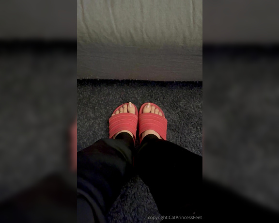 CatPrincess aka catprincessfeet OnlyFans - 03-28-2024 - Morning feet, slides with heavy imprintsand dangerously long big toenails