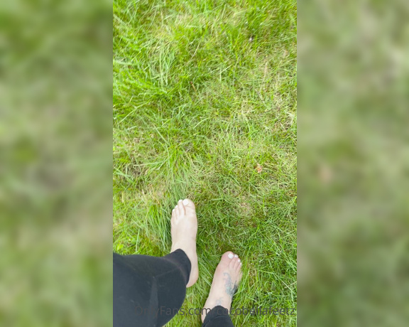 Coco bella aka cocobellafeetz OnlyFans - 04-29-2021 - Barefoot in the rain