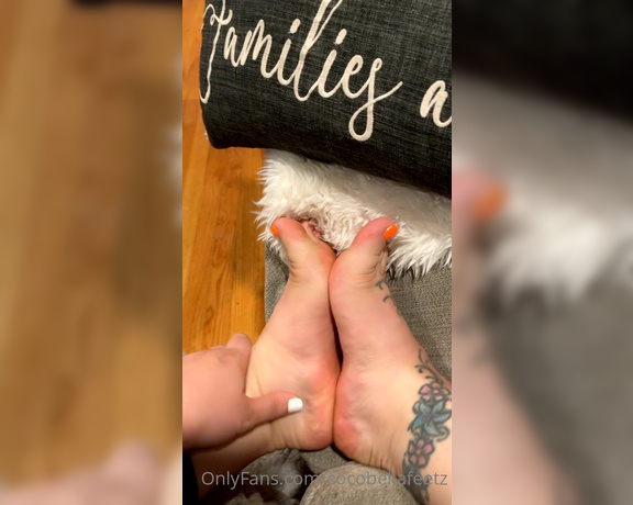 Coco bella aka cocobellafeetz OnlyFans - 10-13-2021 - New pedi!!! And mani!!!! You thoughts on this do you like when they match or not!