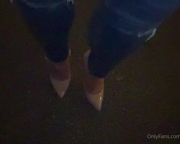 Coco bella aka cocobellafeetz OnlyFans - 04-08-2024 - Last night shoe game in public just love having people watch