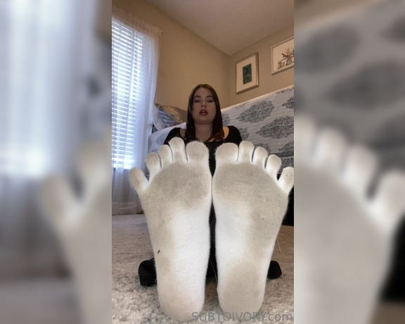 Ivory Soles aka ivorysoles OnlyFans - 02-10-2023 - Toe sock tease