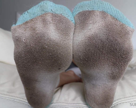 Ivory Soles aka ivorysoles OnlyFans - 05-30-2023 - Sniff Instead Of Stroke Seeing Ivorys sweaty socks makes you rock hard You don’t even need