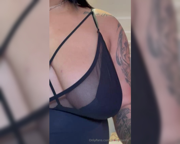 Jade Carvalho aka jadegigante OnlyFans - 07-25-2024 - Video 370441