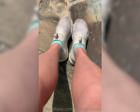 CosmaCalista aka cosmacalista OnlyFans - 05-03-2023 - Old dirty shoes fresh clean feet