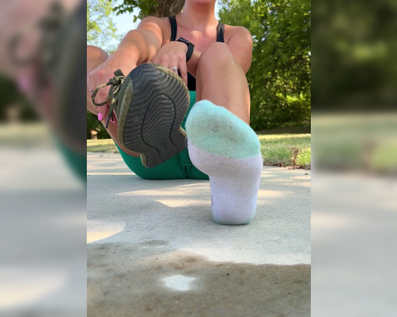 CosmaCalista aka cosmacalista OnlyFans - 08-09-2024 - Sweaty, hot feet that need a good massage right about now