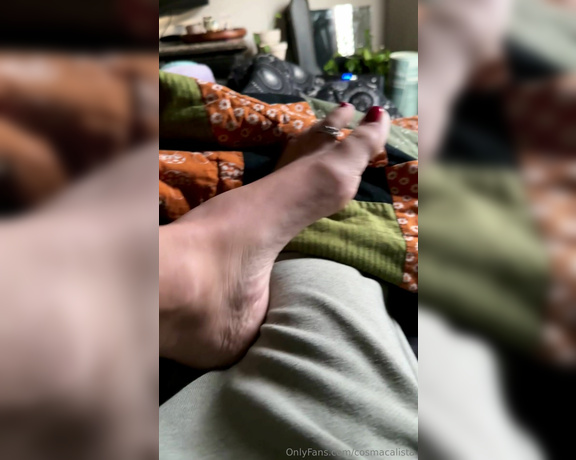 CosmaCalista aka cosmacalista OnlyFans - 12-20-2023 - Say good morning to my feet!